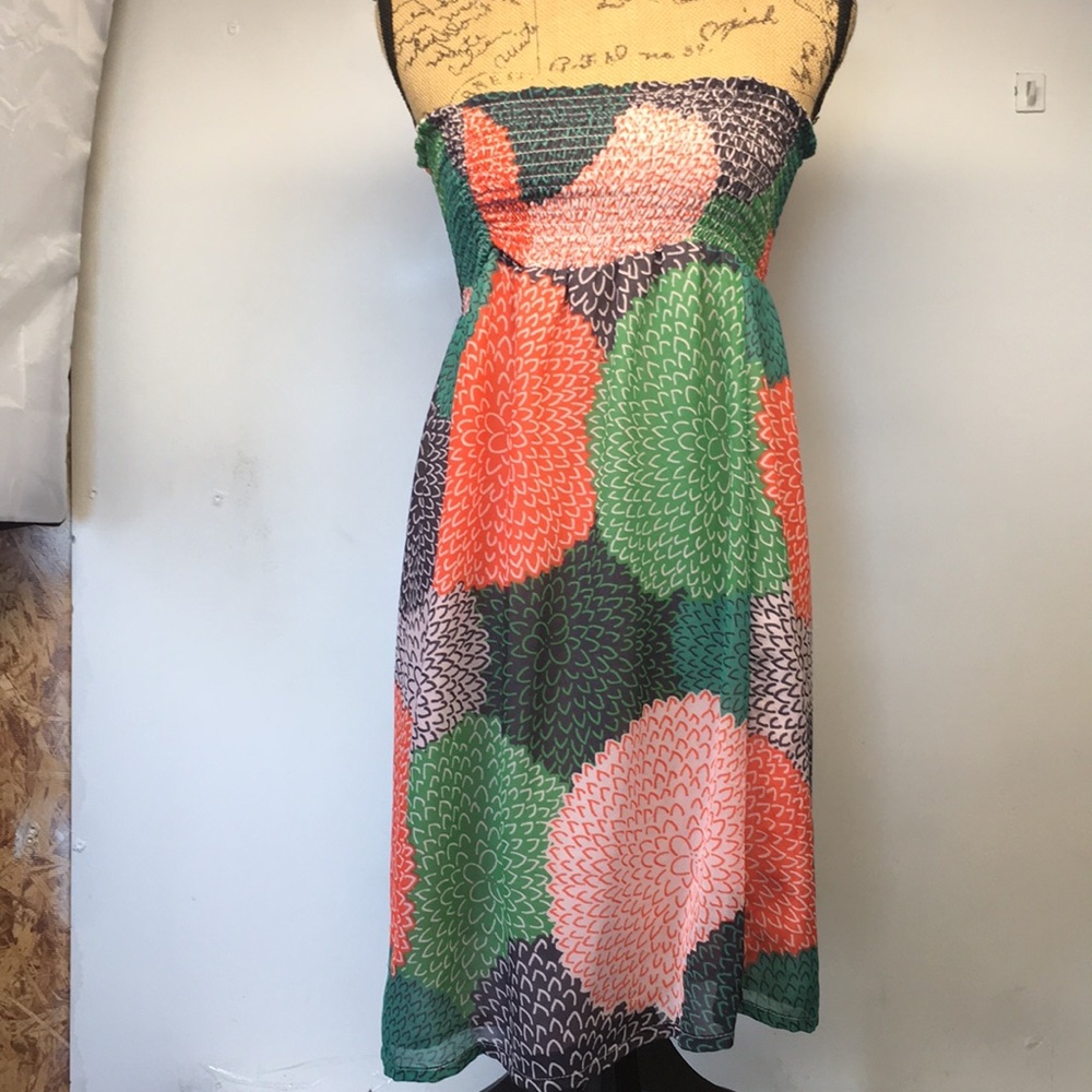 Roxy Strapless Dress Jr XL, smocked. Fits small.